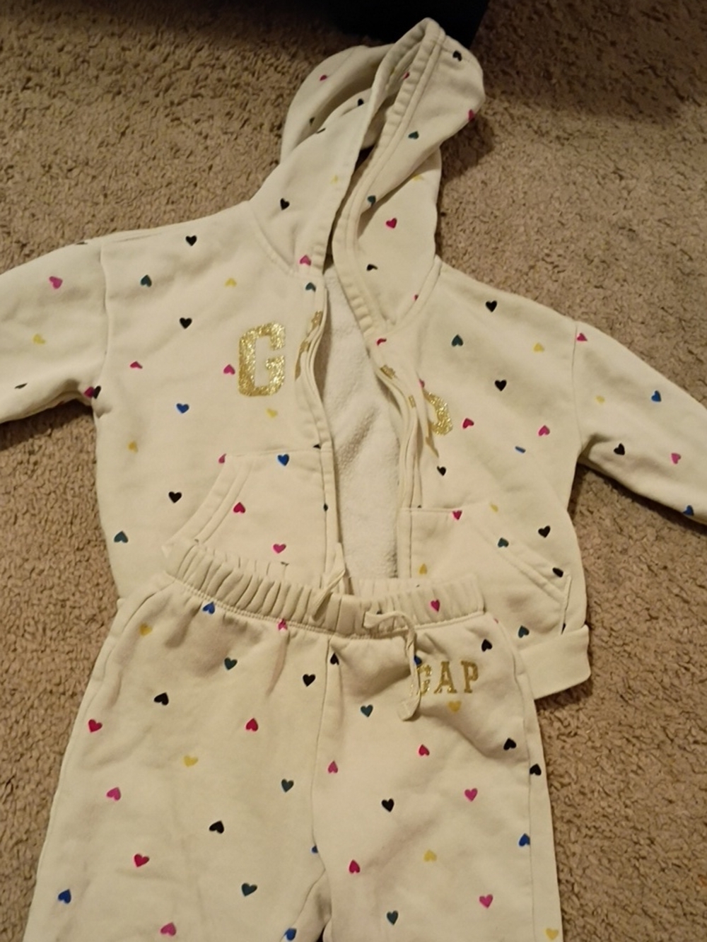 GAP Cream Heart-Print Hoodie & Jogger Set